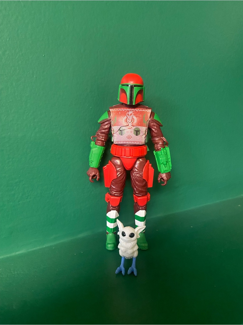Star Wars-Inspired Green & Red Action Figure with White Alien Pet